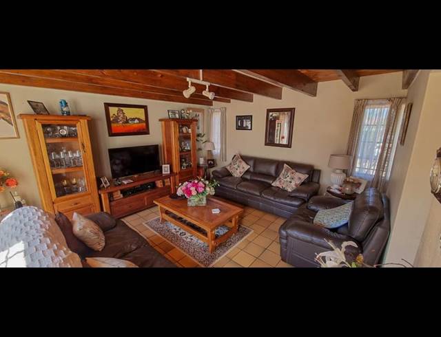 FARM FOR SALE IN MNANDI